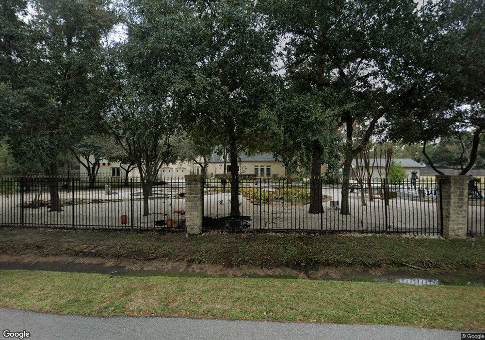 702 Crestbend Dr, Houston, TX 77042 - photo 1