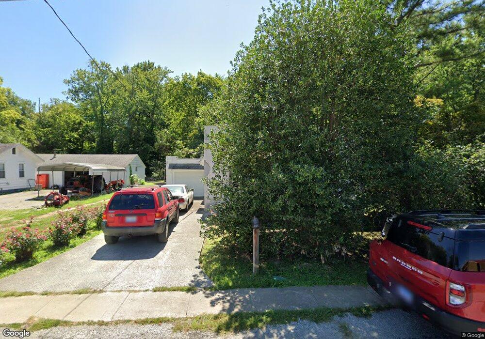 321 W Baker St, Harrisburg, IL 62946 - photo 1