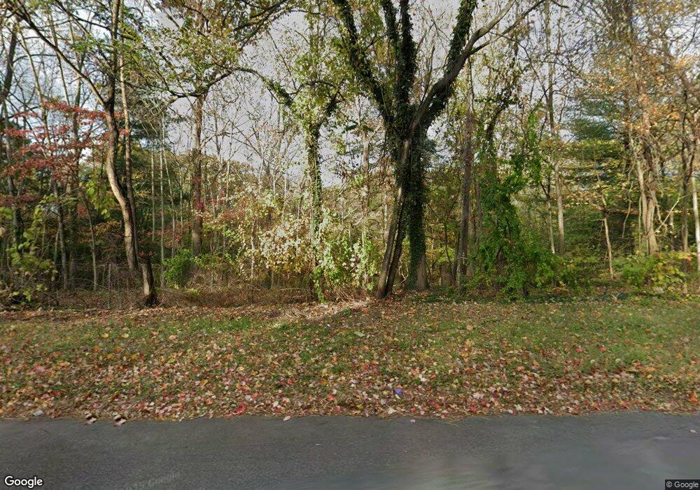 1472 Cedar Swamp Rd, Glen Head, NY 11545 - photo 1