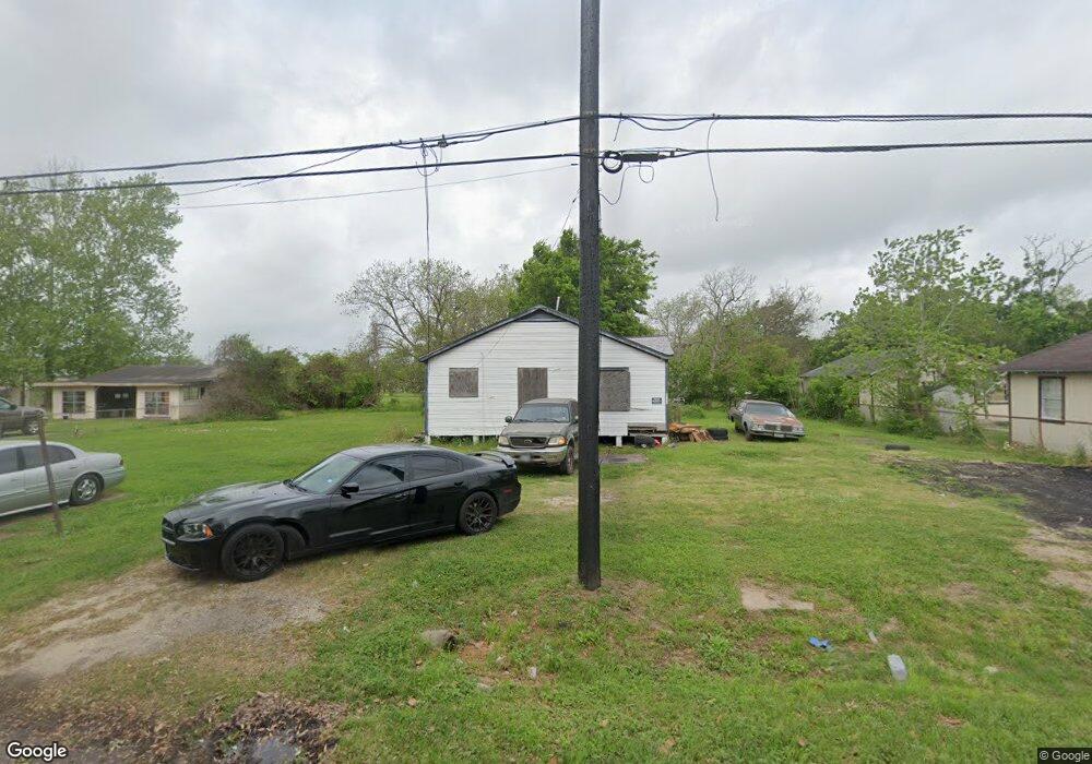 3310 Moore Ave, Bay City, TX 77414 - photo 1