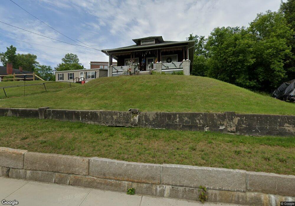 29 Elm St, Whitefield, NH 03598 - photo 1