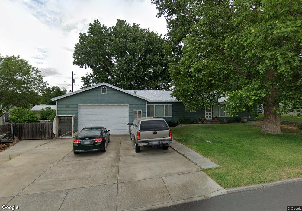 920 SW 31st St, Pendleton, OR 97801 - photo 1