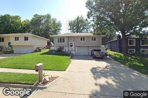 10205 P St, Omaha, NE 68127