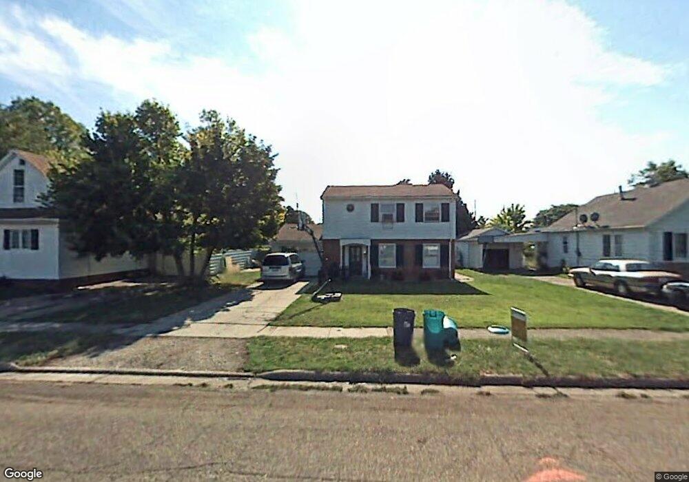 524 N Sherman St, Lincoln, IL 62656 - photo 1