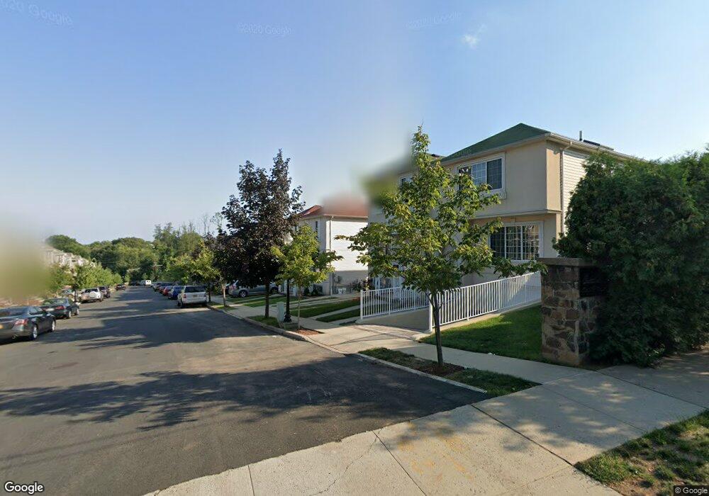95-106 Burgundy Loop, Staten Island, NY 10304 - photo 1