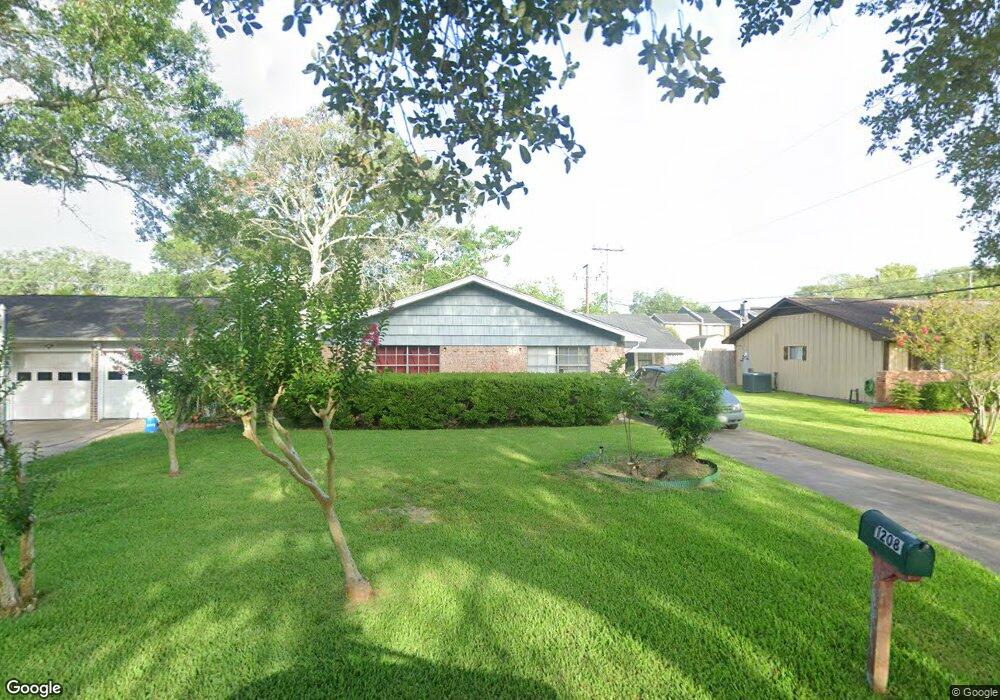 1208 Cypress St, Alvin, TX 77511 - photo 1