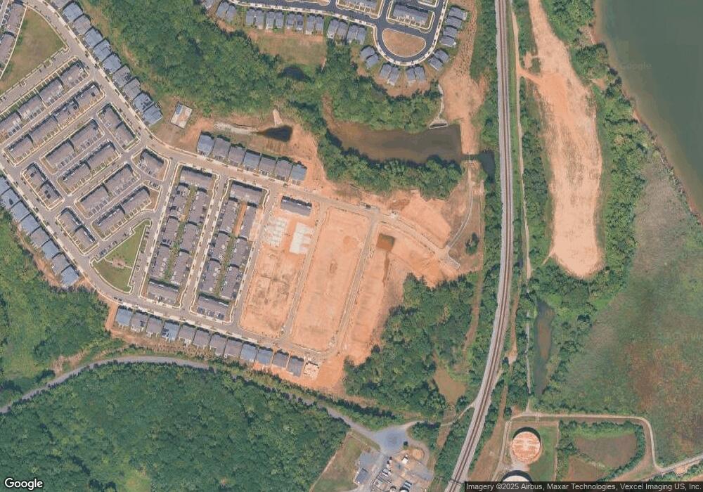 18359 Moss Garden Rd, Dumfries, VA 22026 - photo 1