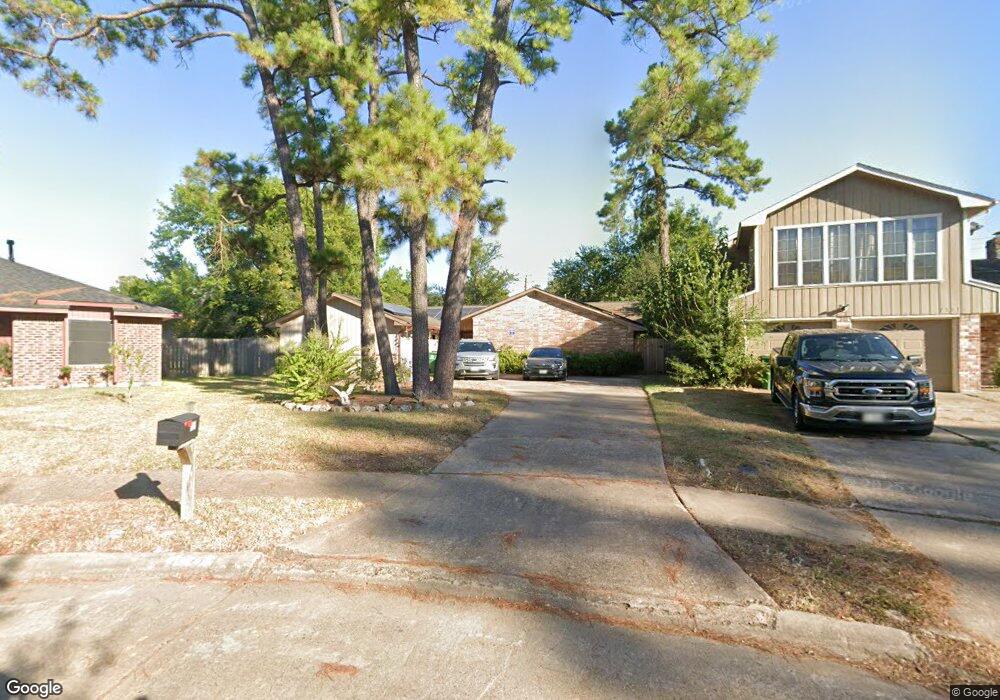 7107 Shady Arbor Ln, Houston, TX 77040 - photo 1