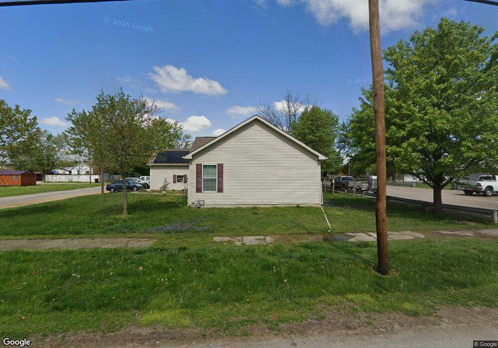 1201 N Mclean St, Lincoln, IL 62656 - photo 1