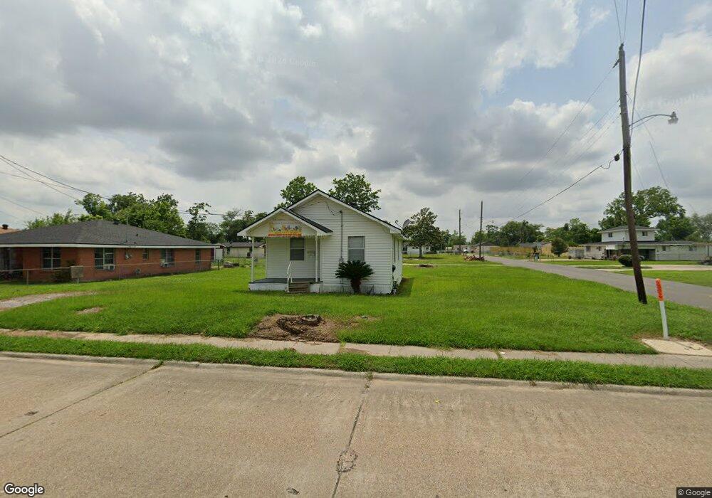 1055 Simmons St, Lake Charles, LA 70601 - photo 1