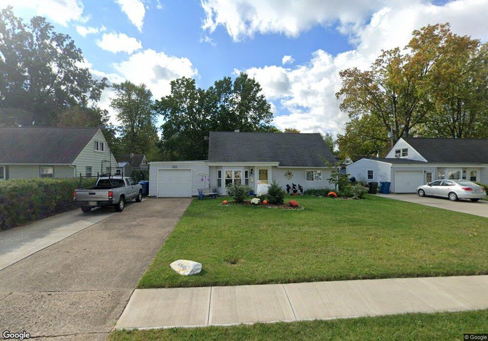 4900 Ferndale Ave, Sheffield Lake, OH 44054 - photo 1