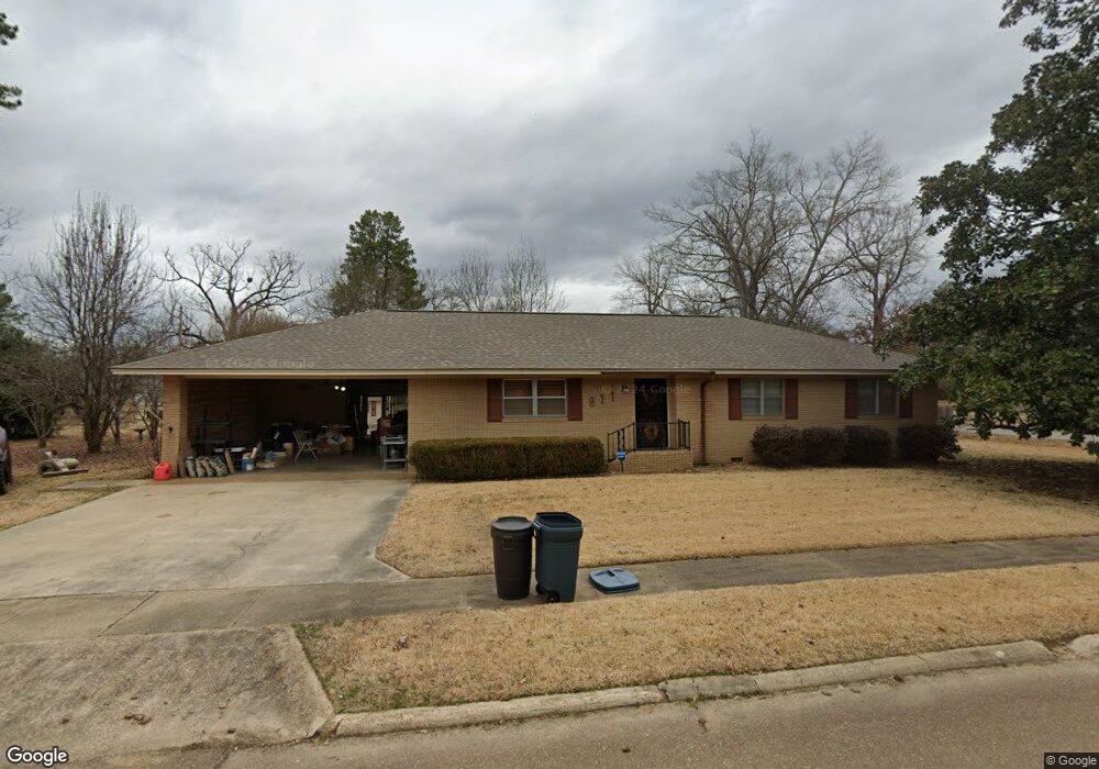 811 E Pine St, Gurdon, AR 71743 - photo 1