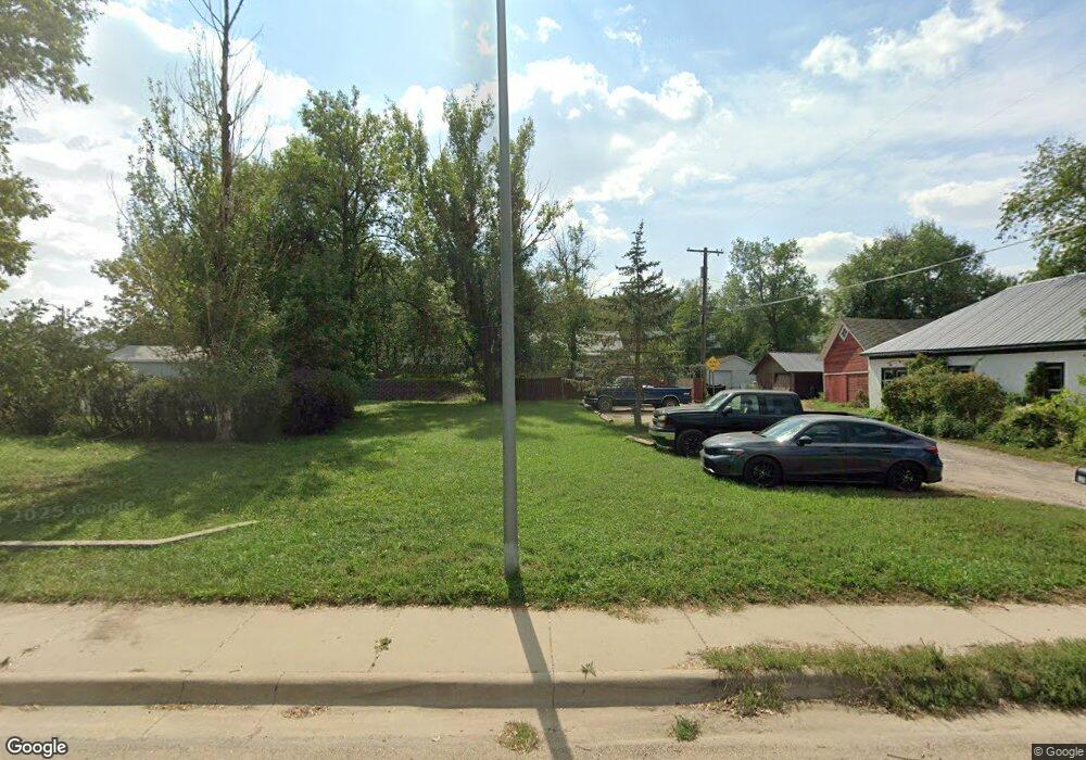 320 10th St, Havre, MT 59501 - photo 1