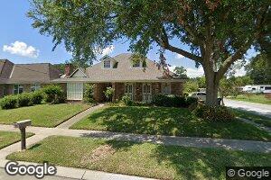 2120 Riverbend Dr, Violet, LA 70092