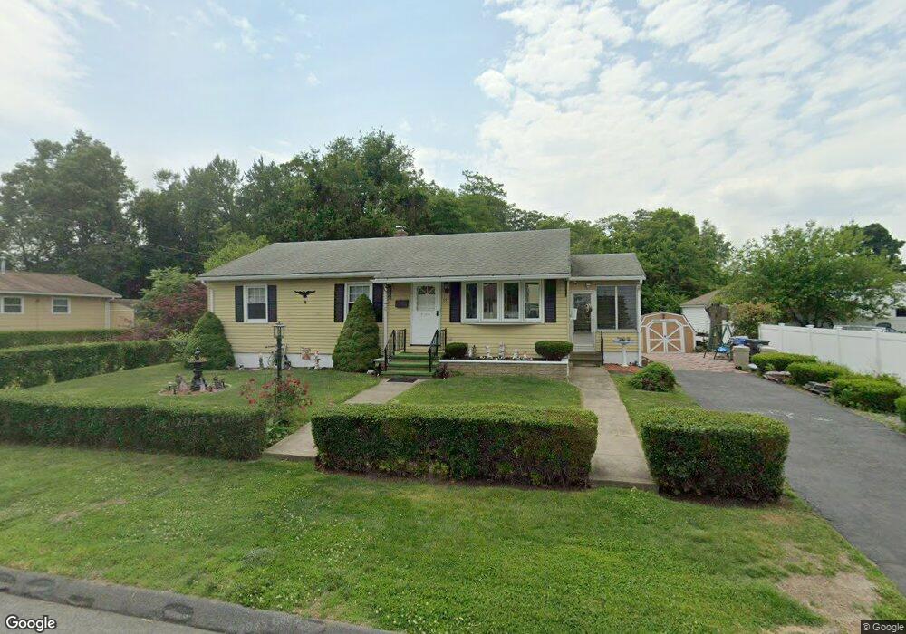 135 Park View Blvd, Cranston, RI 02910 - photo 1