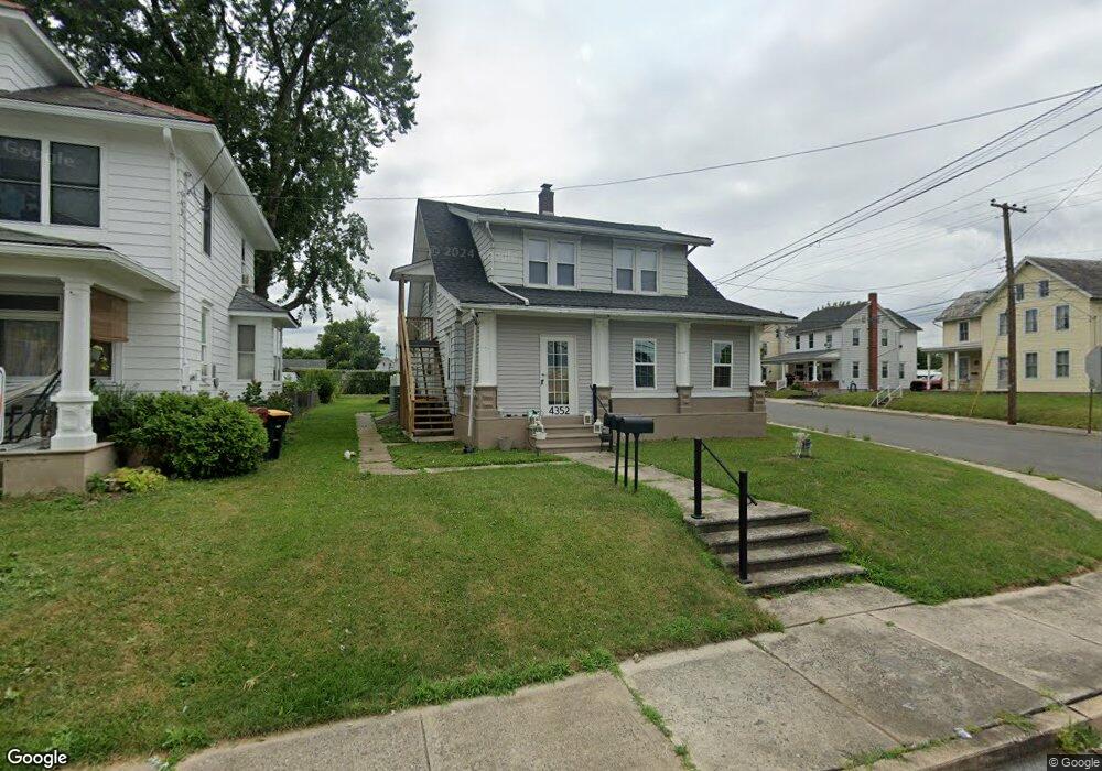 4352 Spruce St unit 2nd f, Whitehall, PA 18052 - photo 1