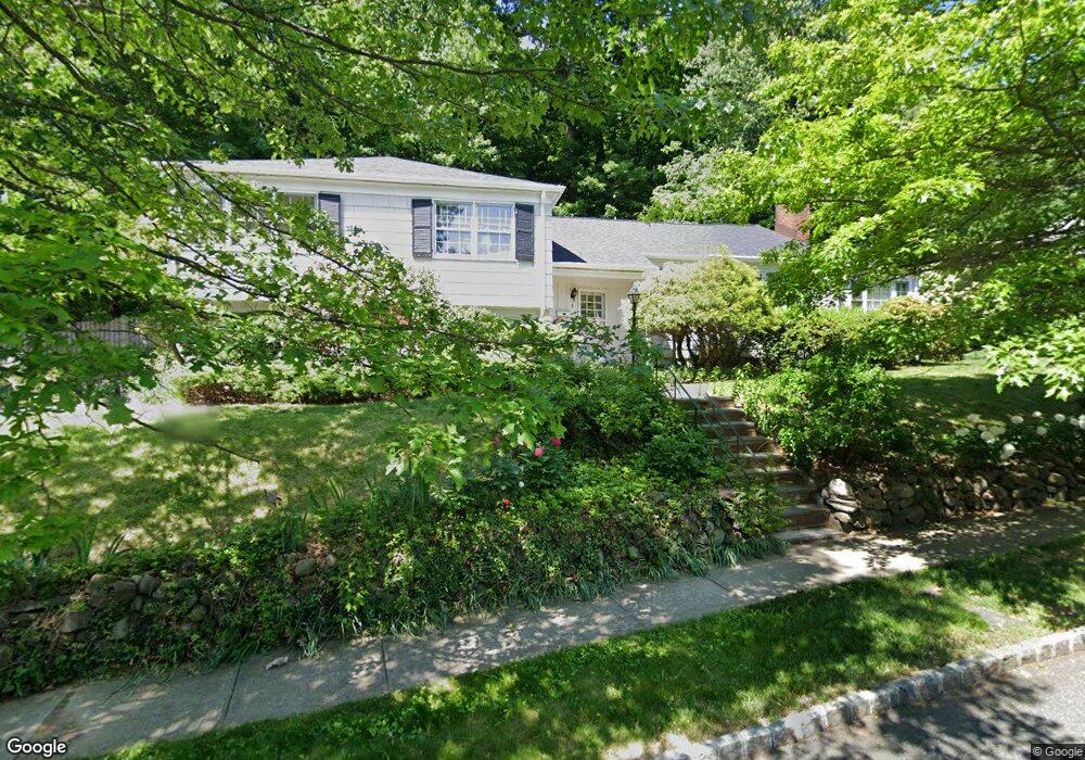4 Woodcliff Dr, Madison, NJ 07940 - photo 1