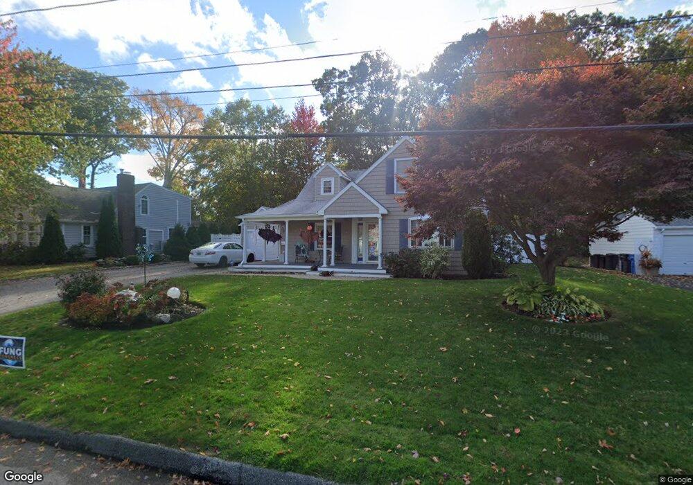 61 Brettonwoods Dr, Cranston, RI 02920 - photo 1