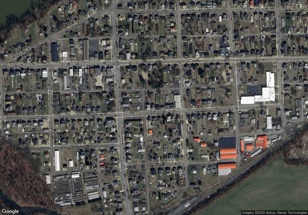 523 E 4th St, Nescopeck, PA 18635 - photo 1