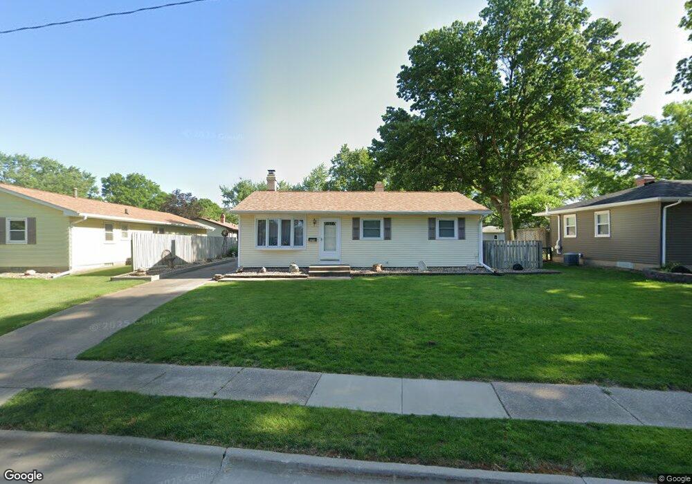 2214 W 36th St, Davenport, IA 52806 - photo 1