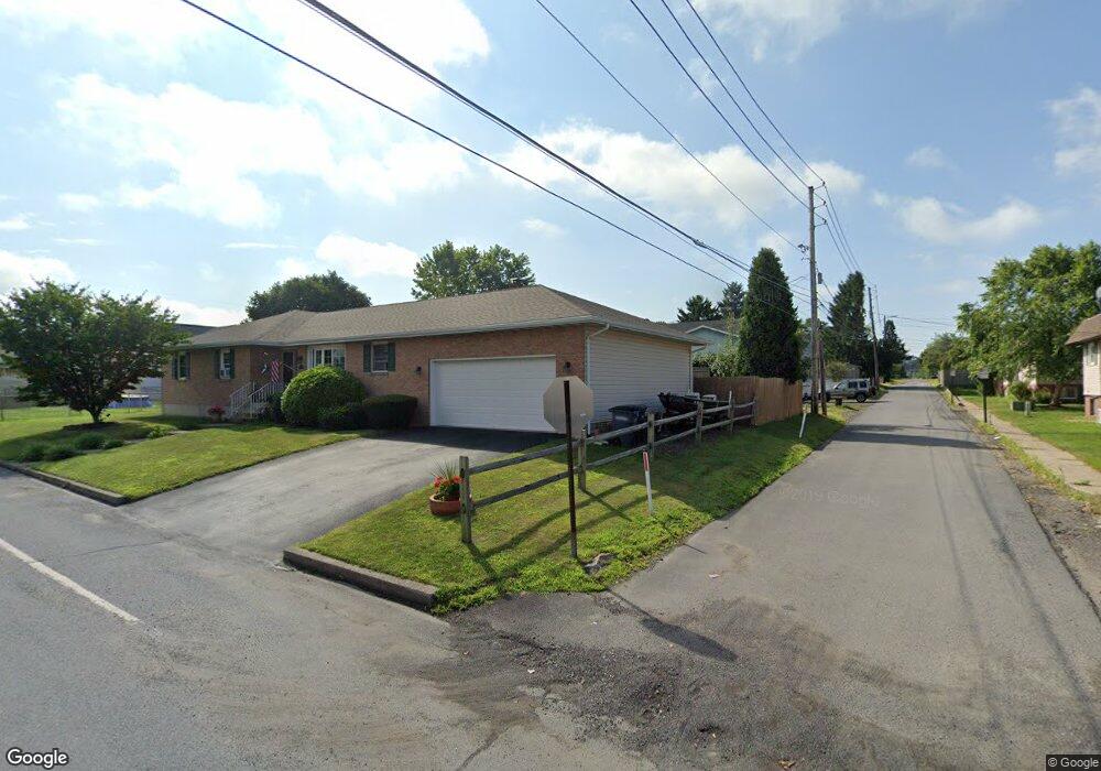 1045 Wilbur Ct, Hazleton, PA 18202 - photo 1