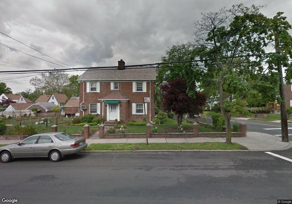 328 149th St, Whitestone, NY 11357 - photo 1