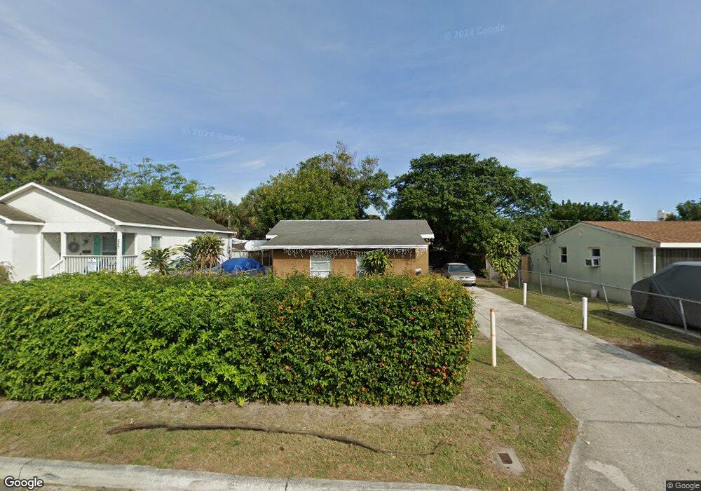 625 42nd St, West Palm Beach, FL 33407 - photo 1
