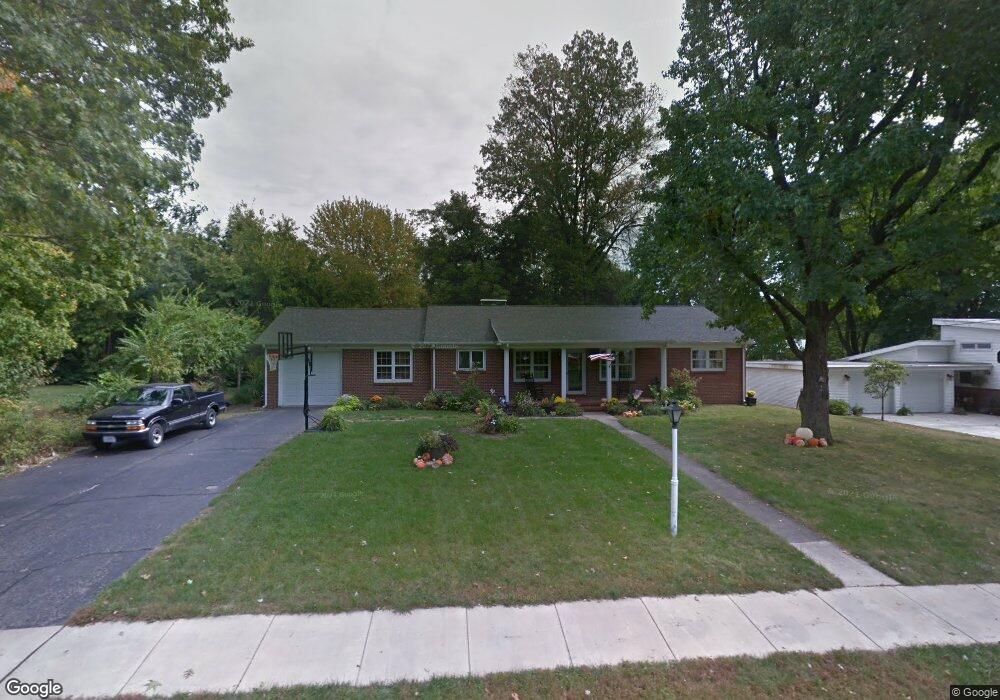 110 S 34th St, Mattoon, IL 61938 - photo 1