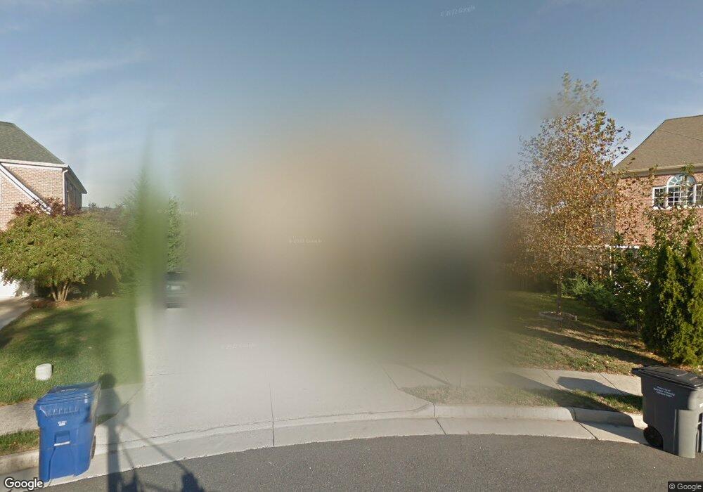 5914 Brill Ct, Falls Church, VA 22041 - photo 1