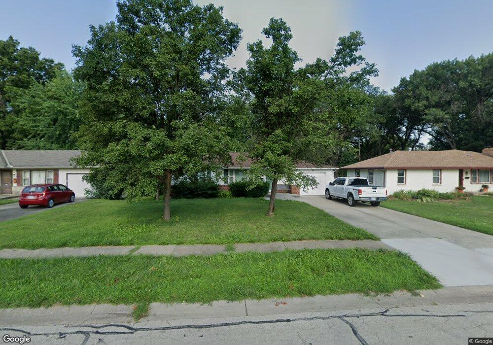 6722 Stearns St, Shawnee, KS 66203 - photo 1