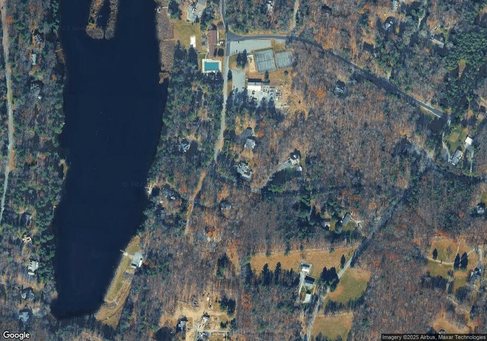 154 Marigold Ln, Milford, PA 18337 - photo 1