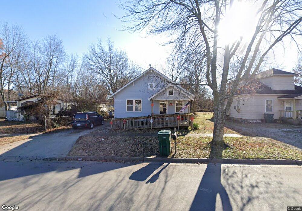 2412 Appleton Ave, Parsons, KS 67357 - photo 1