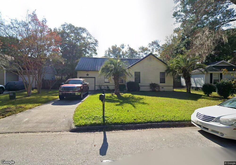 105 S Sheftall Cir, Savannah, GA 31410 - photo 1