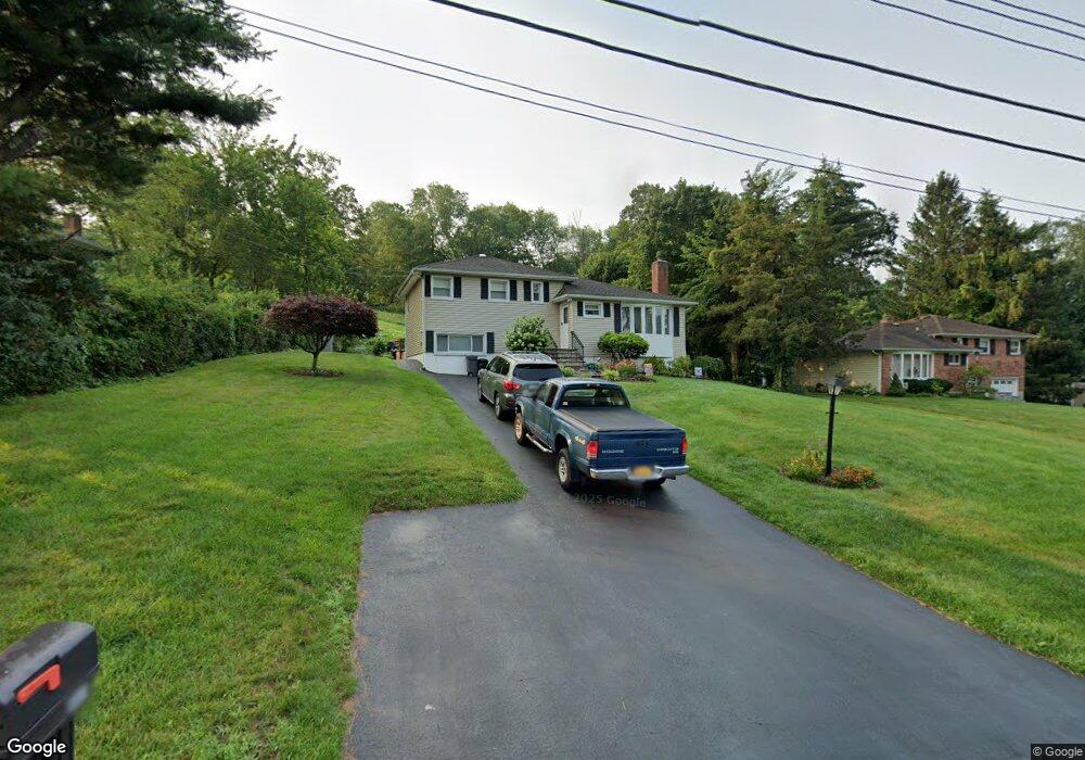 365 Fairview Ave, Yorktown Heights, NY 10598 - photo 1