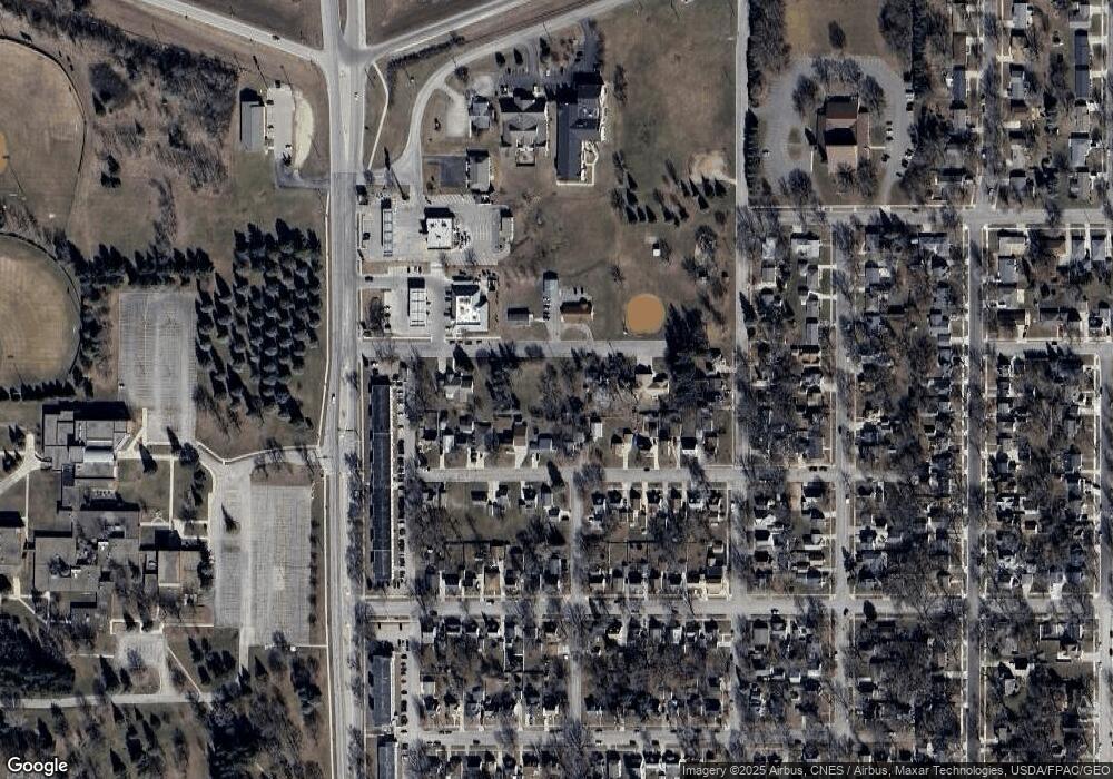 1401 12th Ave NW, Austin, MN 55912 - photo 1