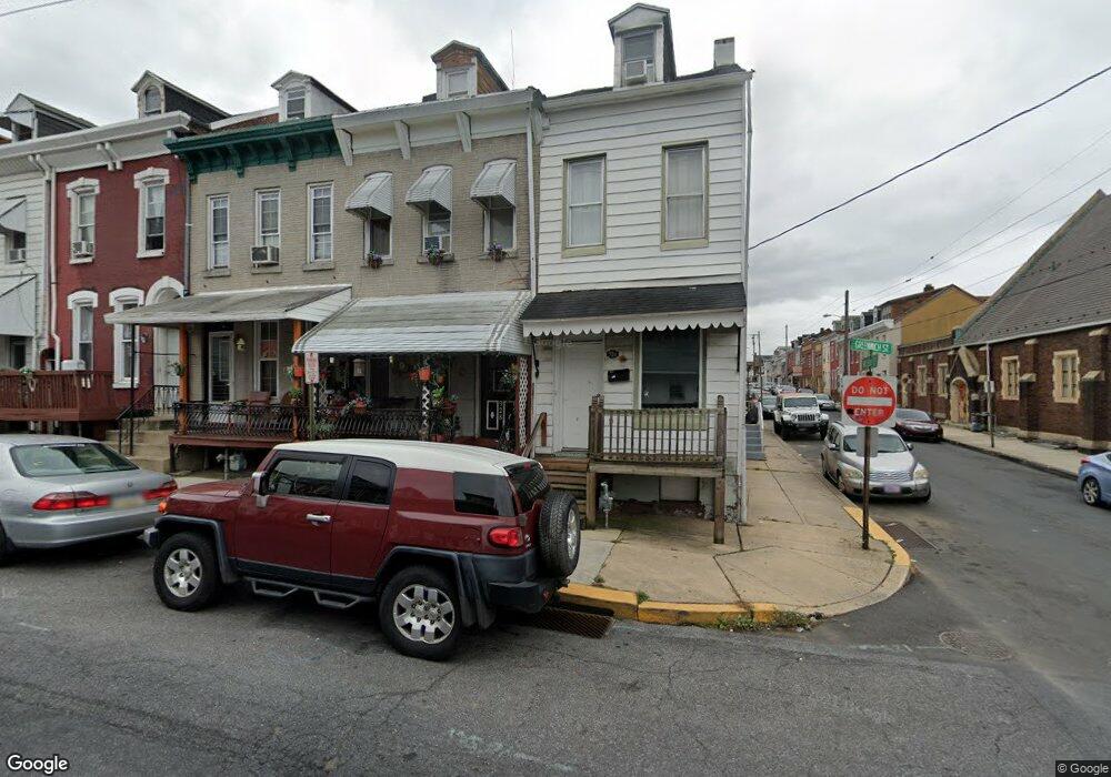 928 Greenwich St, Reading, PA 19604 - photo 1