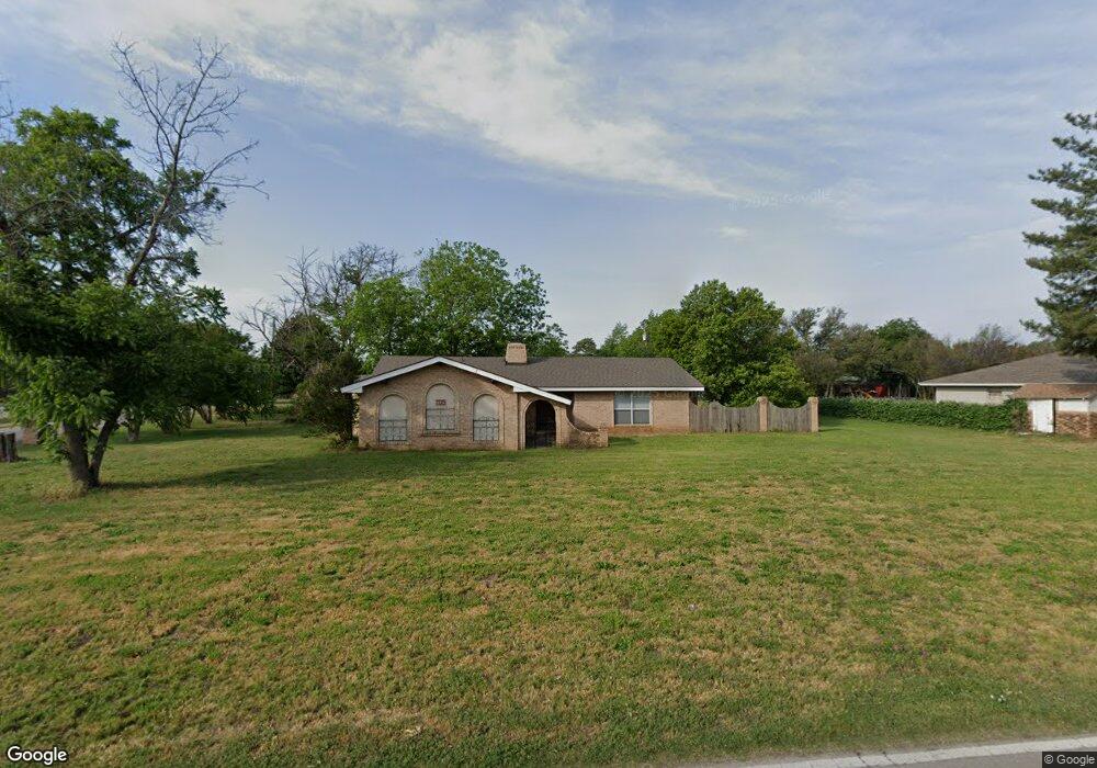 705 Kerry Ln, Azle, TX 76020 - photo 1