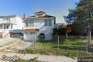 35 Ostend Rd, Island Park, NY 11558