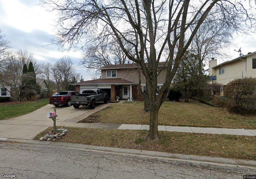 811 Butterfield Dr, Algonquin, IL 60102 - photo 1