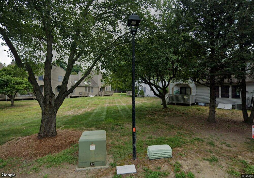 19 Elm Meadows, Enfield, CT 06082 - photo 1