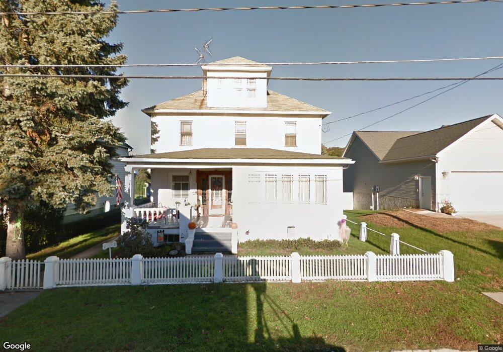 170 Center St, Dupont, PA 18641 - photo 1