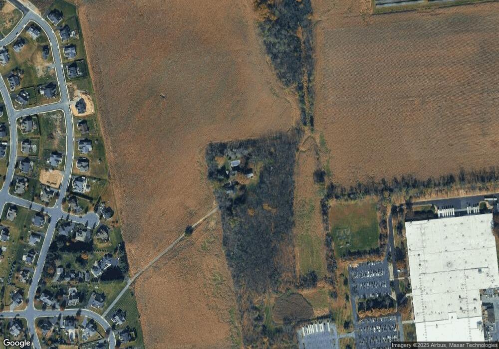 4543 Shadowstone Dr, Easton, PA 18040 - photo 1