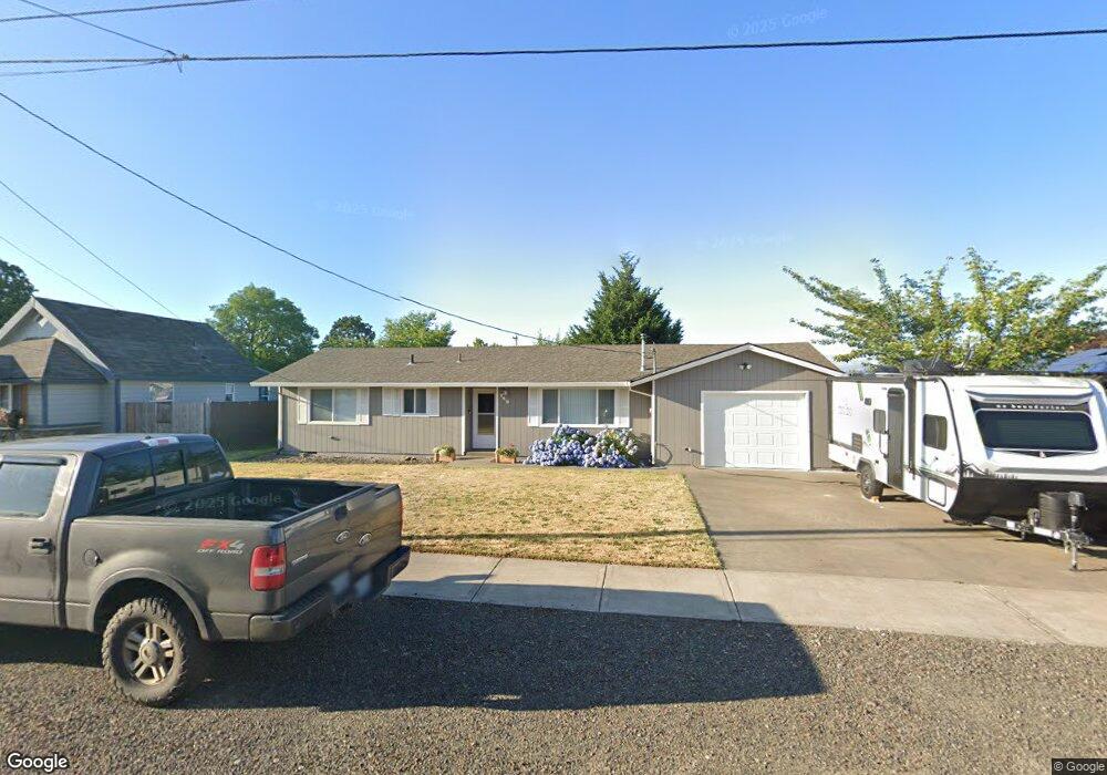 745 E 2nd St, Yamhill, OR 97148 - photo 1