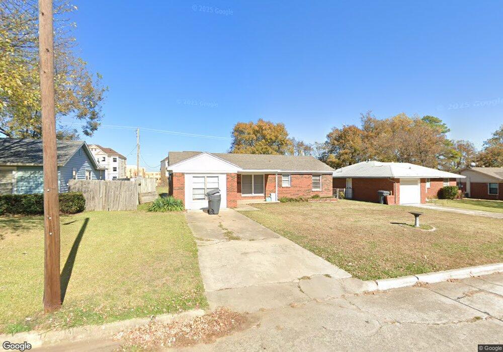 431 Locust St, Ardmore, OK 73401 - photo 1