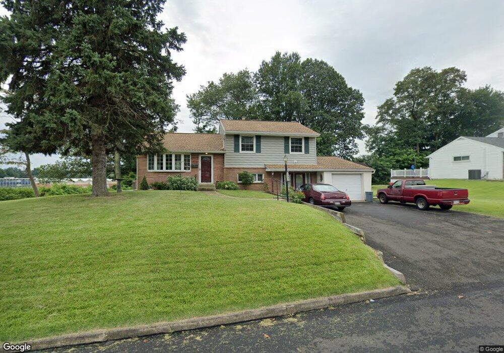 47 Revere St, Feasterville Trevose, PA 19053 - photo 1