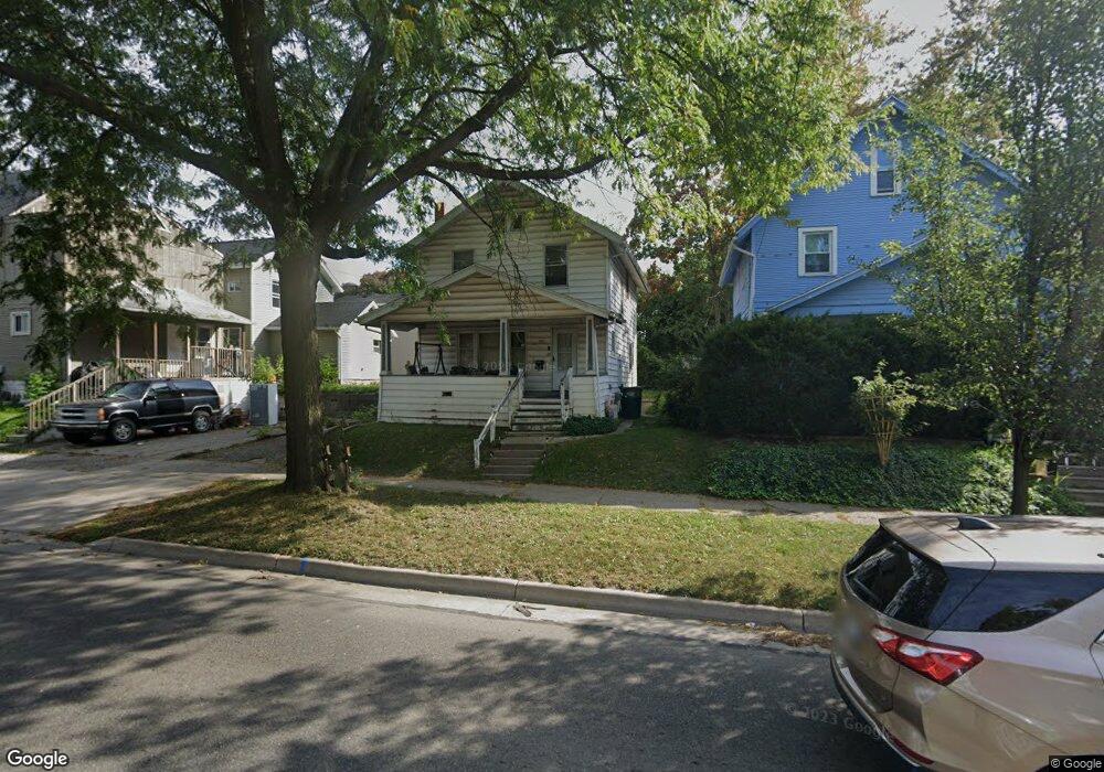 509 W Oakland Ave, Lansing, MI 48906 - photo 1