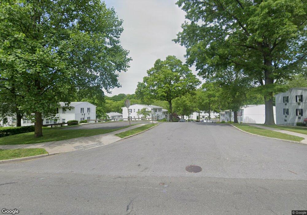 6 Avon Cir unit B, Rye Brook, NY 10573 - photo 1