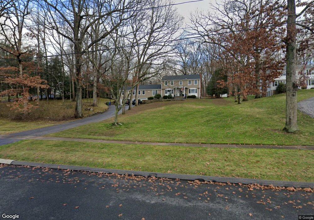 445 Cedar Ridge Dr, Glastonbury, CT 06033 - photo 1