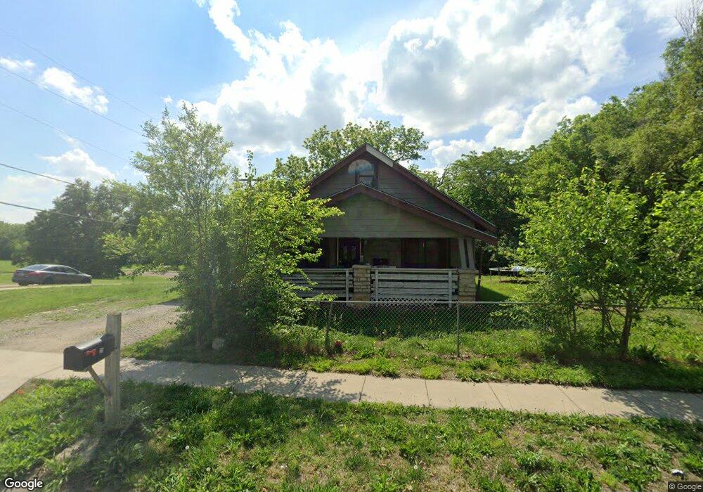 3225 SE Irvingham St, Topeka, KS 66605 - photo 1