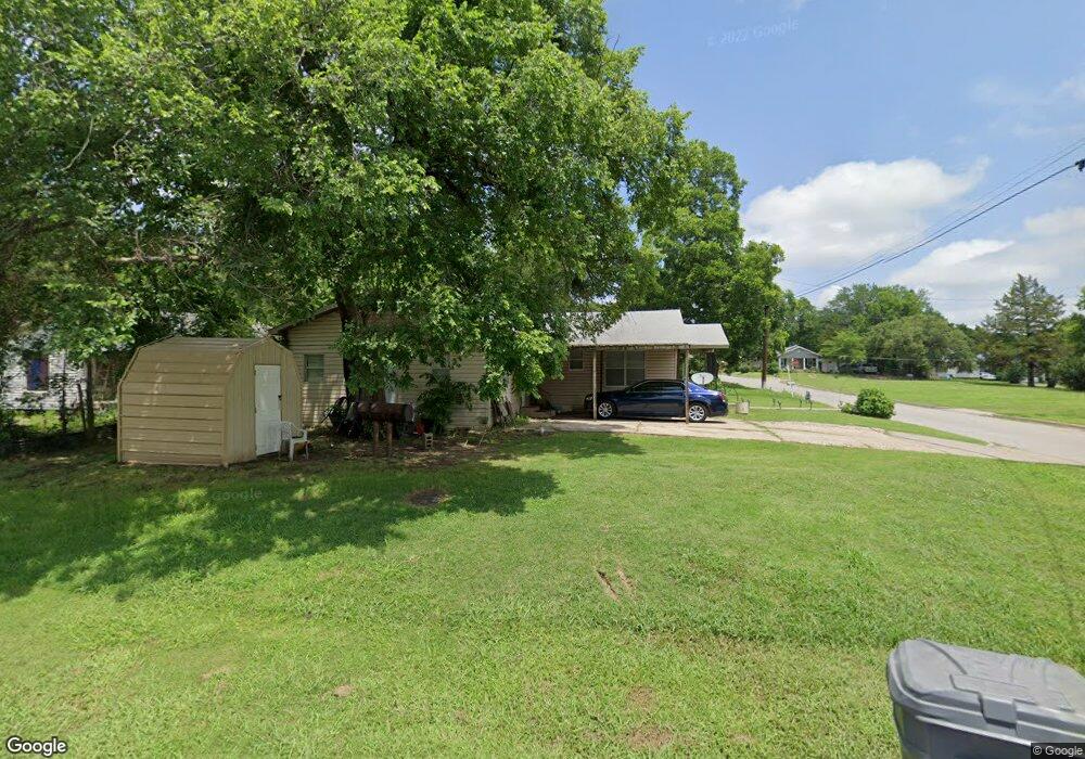 31 I St SE, Ardmore, OK 73401 - photo 1